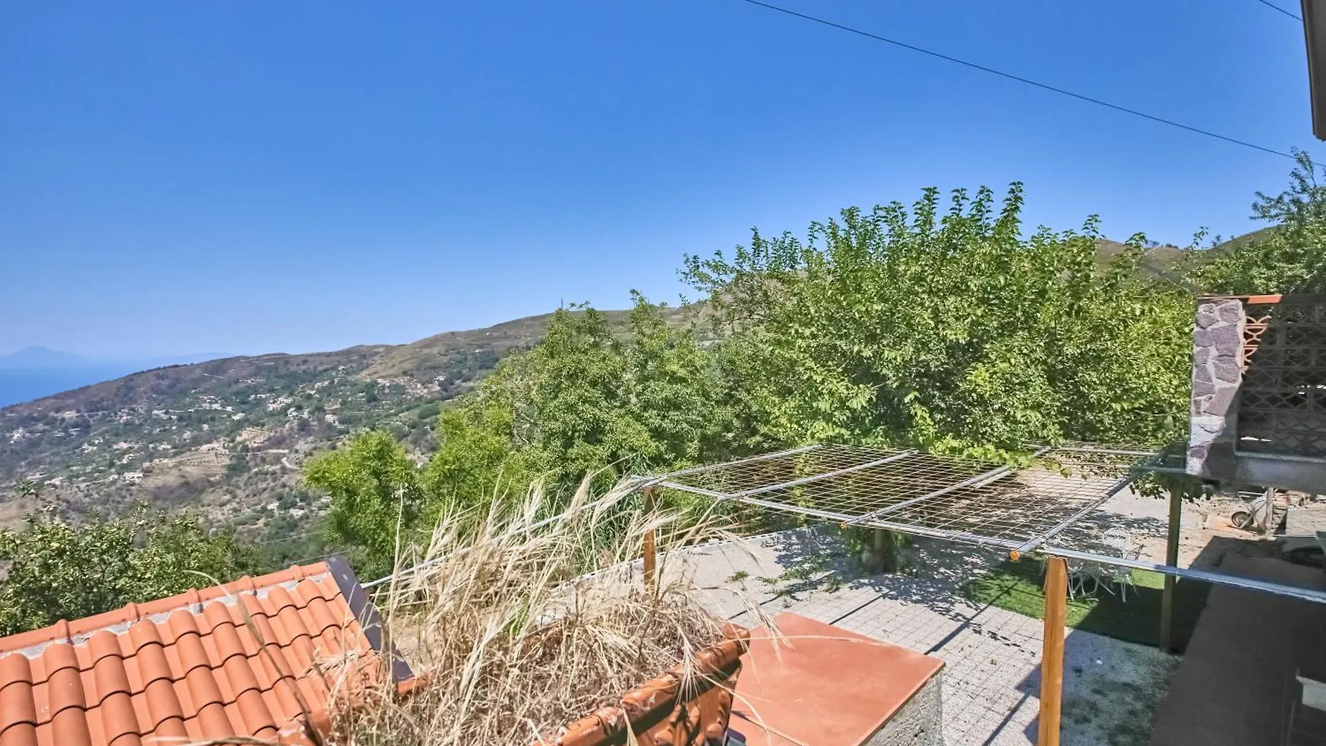 Apartment Rustico E Cottage Casale Gioiosa Marea Italy